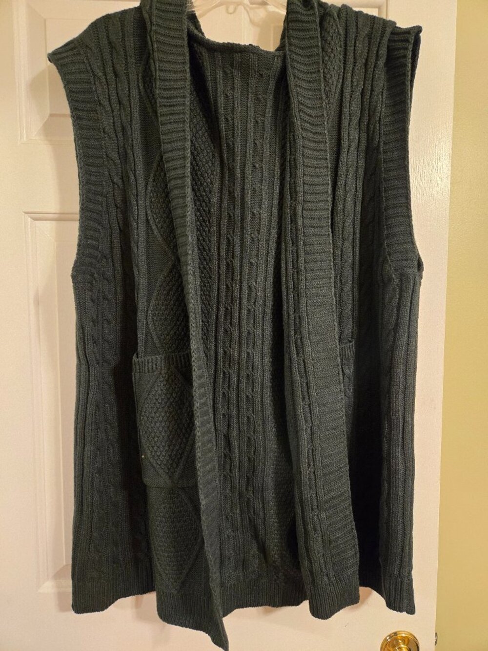 Green cable sweater vest with hood 3x